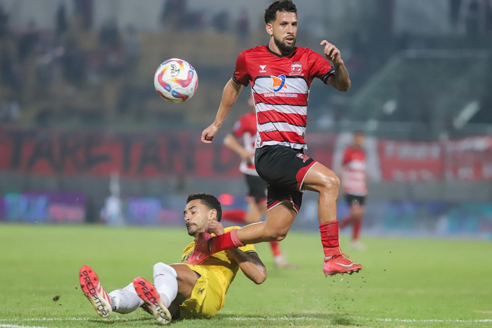 Prediksi Skor Madura United vs PSS 24 Mei, Susunan Pemain, H2H, Klasemen