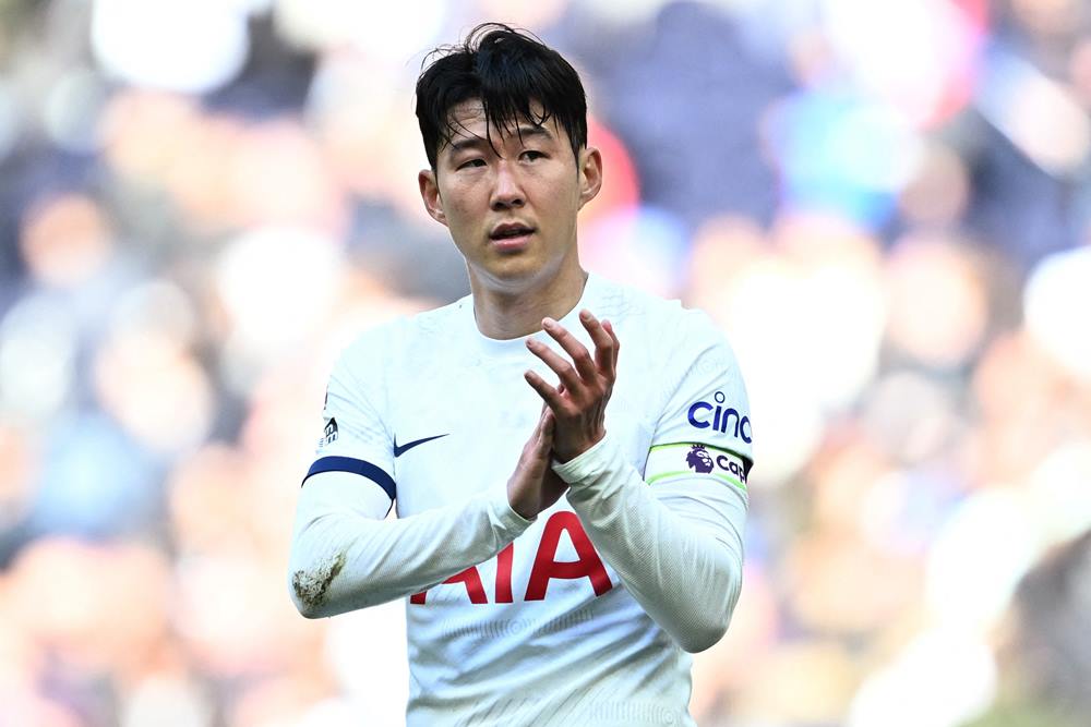 Son Heung-min Ingin Ikuti Jejak Harry Kane Menangi Trofi Pertama