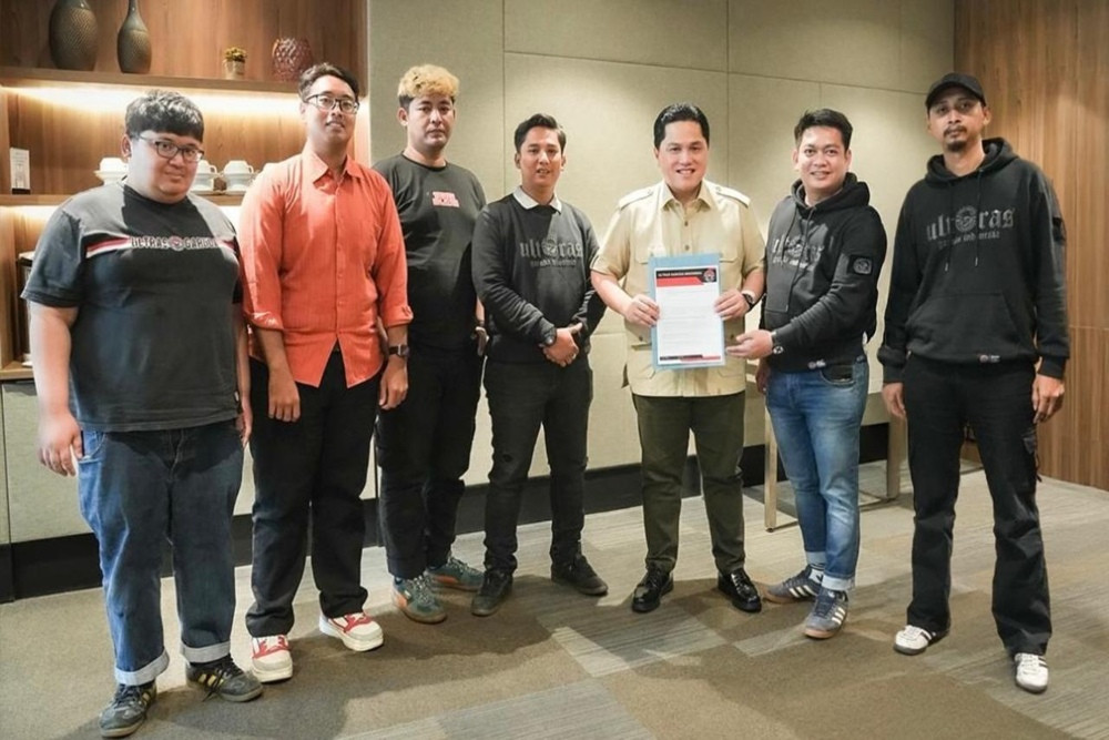 erick_thohir_dan_ultras_garuda_1_1761453412